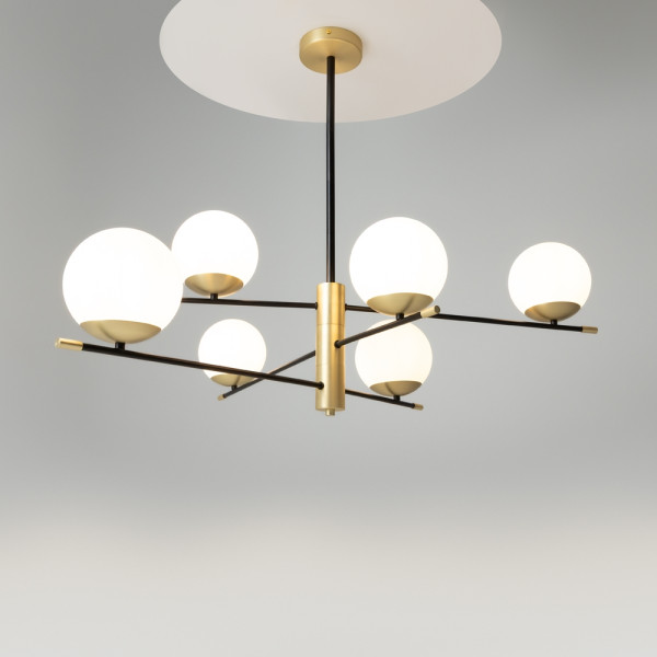 NOSTALGIA CHANDELIER