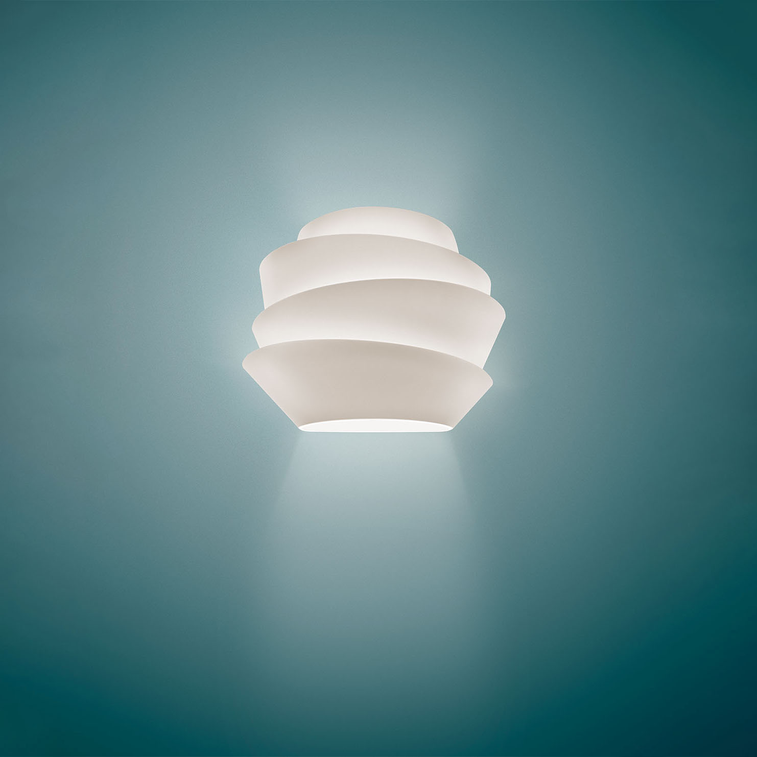 LE SOLEIL WALL