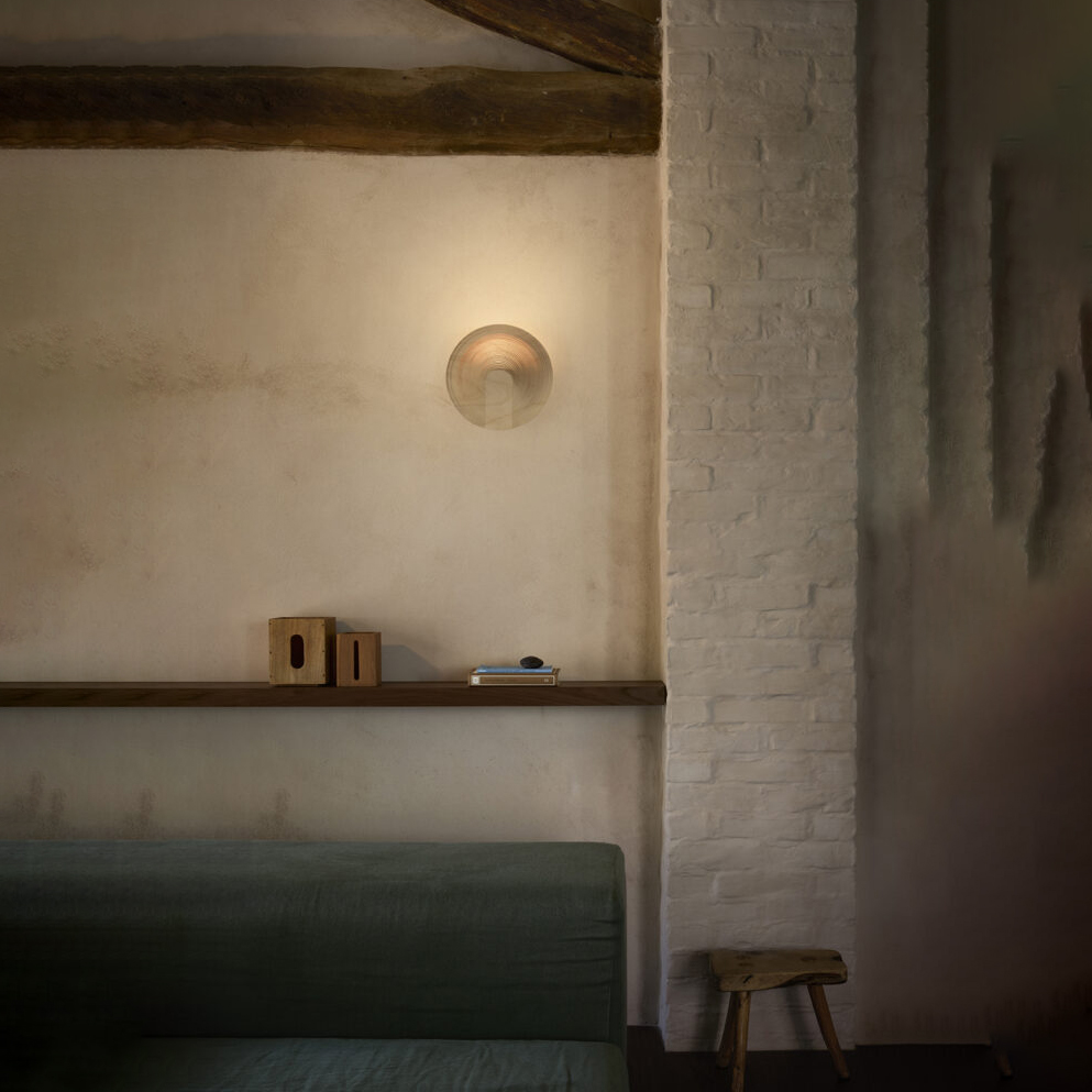ILLAN WALL