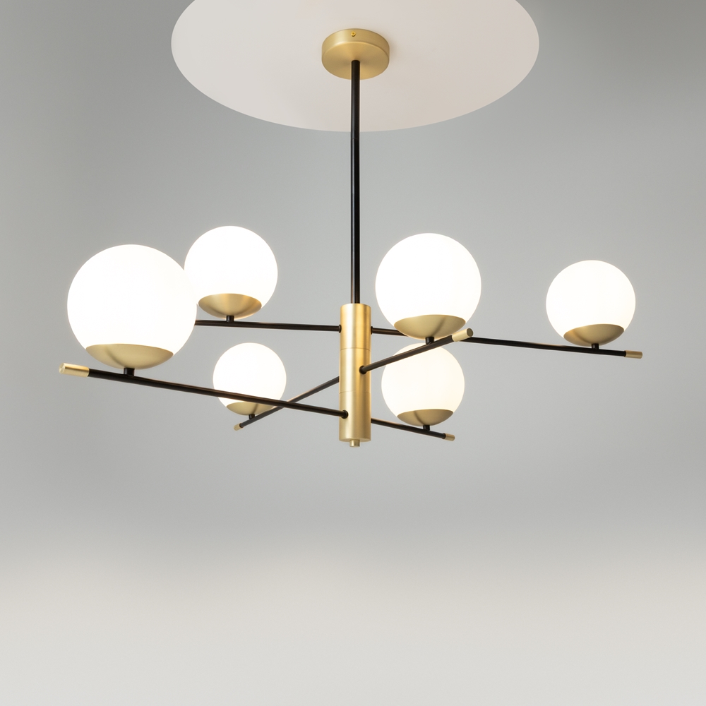 NOSTALGIA CHANDELIER