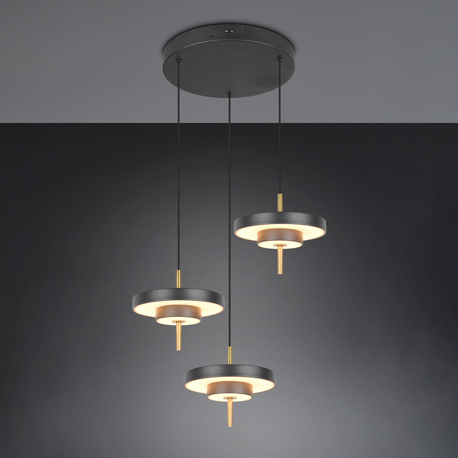 Τρίφωτο κρεμαστό φωτιστικό TRIO Keaton 3-Black S με στρογγυλή βάση και LED φωτιστικά μαύρο-χρυσό για τραπεζαρία